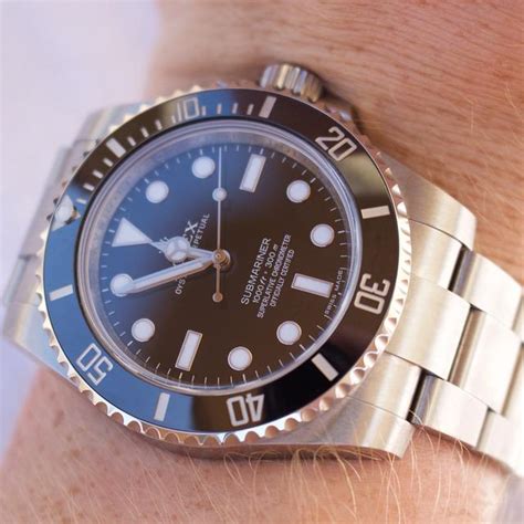 how to tell a real rolex submariner|Rolex Submariner authentication.